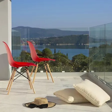 Anticlea Villa *